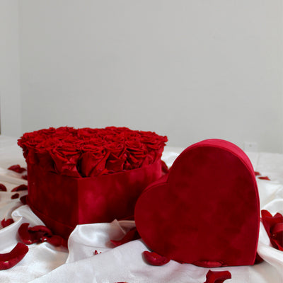 3 Dozen Luxe Love Roses (Preserved)